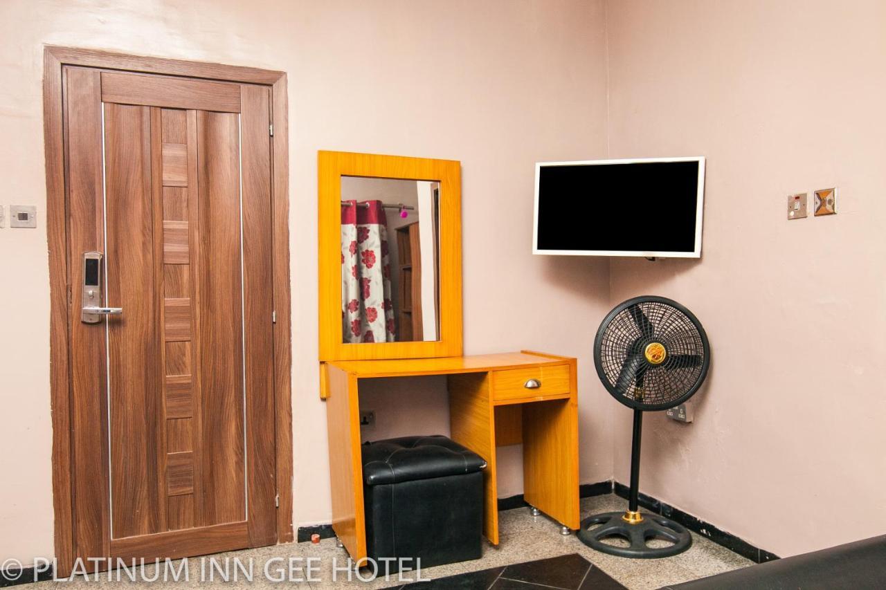 Platinum Inn Gee Hotel Suru Lere Zewnętrze zdjęcie