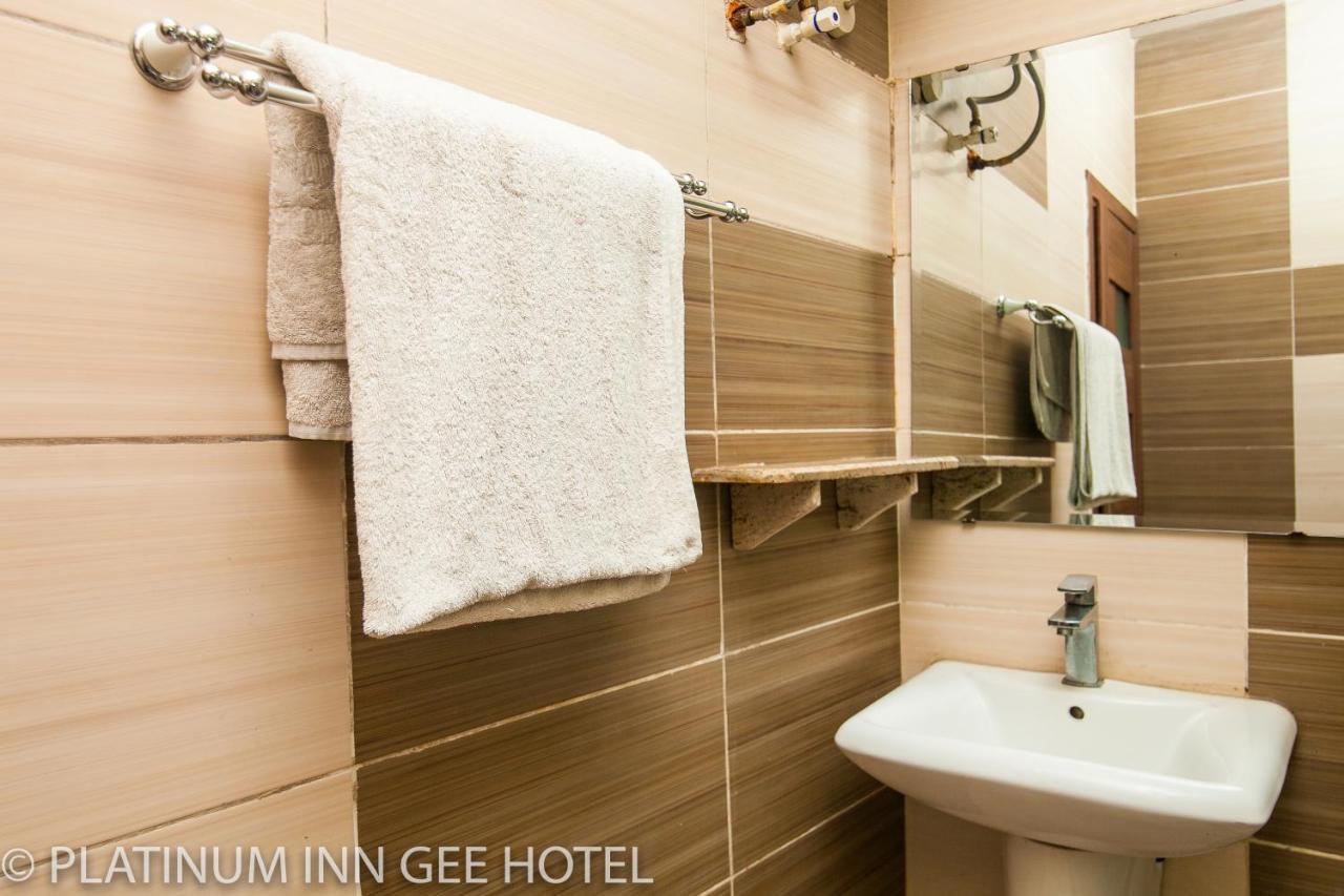 Platinum Inn Gee Hotel Suru Lere Zewnętrze zdjęcie