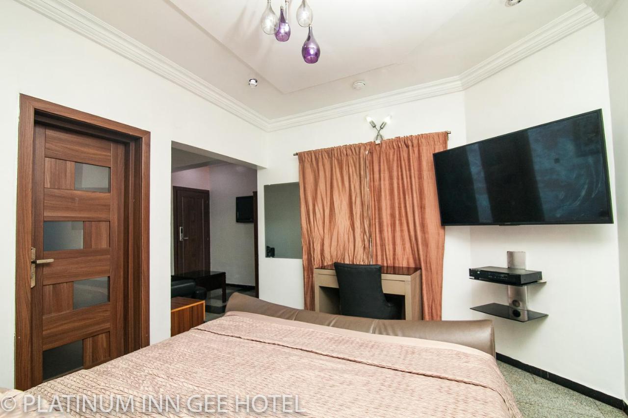 Platinum Inn Gee Hotel Suru Lere Zewnętrze zdjęcie
