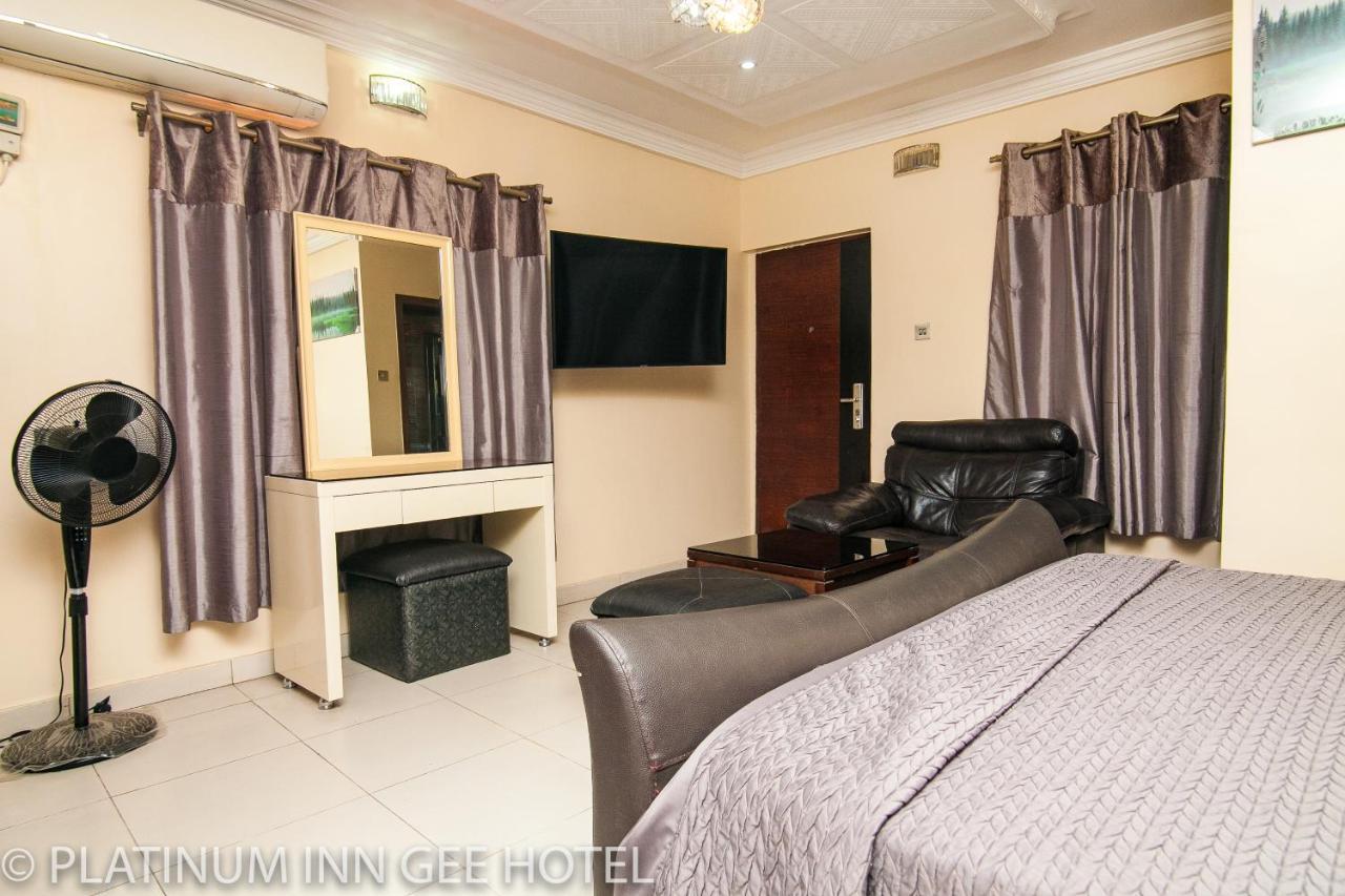 Platinum Inn Gee Hotel Suru Lere Zewnętrze zdjęcie