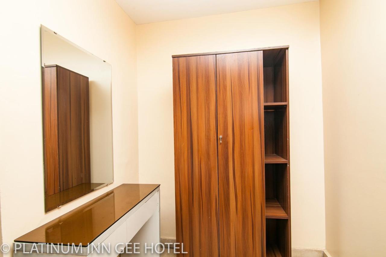 Platinum Inn Gee Hotel Suru Lere Zewnętrze zdjęcie